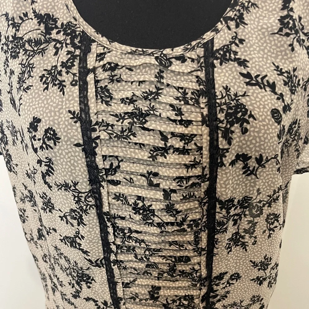 Hinge Floral Black and Gray Lace Trim Sheer Top